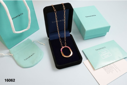 🔆 [TIFFANY & CO] 티파니앤코 락 로제 에디션 핑크 사피이어 네크리스 🔆