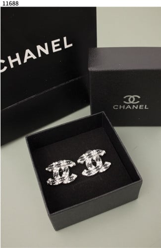 #샤넬 [Chanel] 블랙 CC 로고 포인트 실버 귀걸이 신상입고💢 #귀걸이 #11688