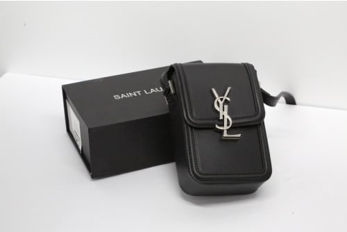 ✨생로랑 YSL 실버 스틸 로고 래더 크로스백✨