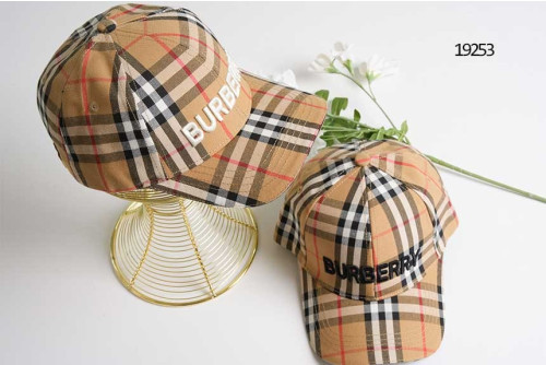 🔆 [BURBERRY] 버버리 이니셜자수로고 클래식체크 볼캡 🔆