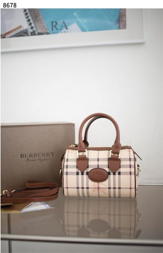 #버버리 [BURBERRY] 버버리 클래식 보스턴백 미니 신상입고💢 #가방 #8678
