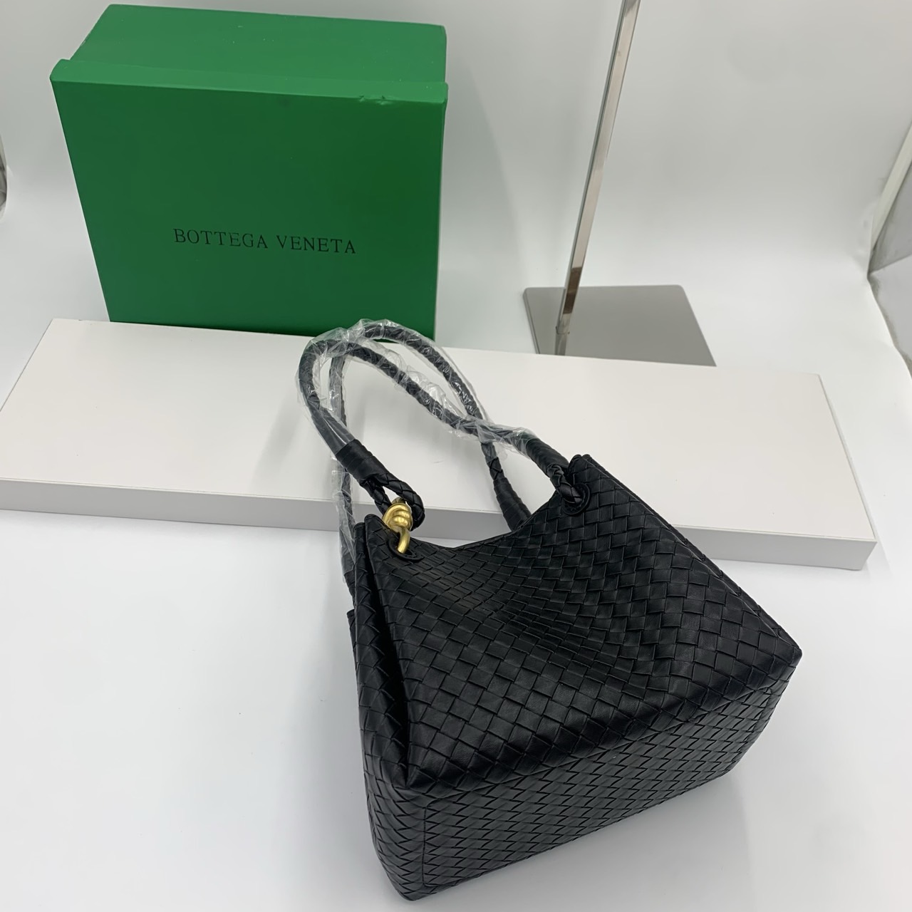 #보테가 블랙 파라슈트 미니