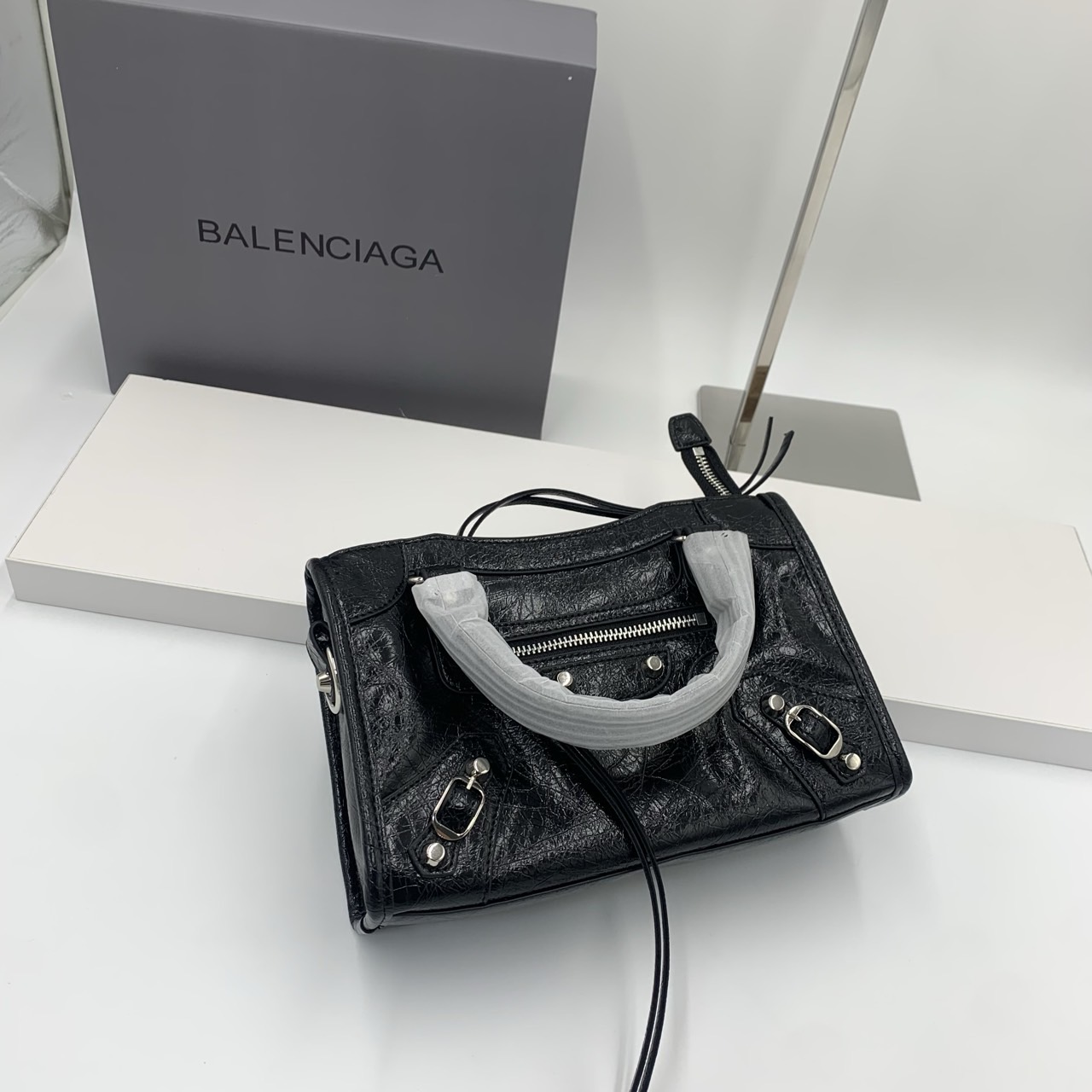 #발렌시아가  르 시티백