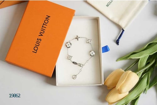 🔆 [LOUIS VUITTON] 루이비통 블라썸 BB 화이트골드 브레이슬릿 🔆
