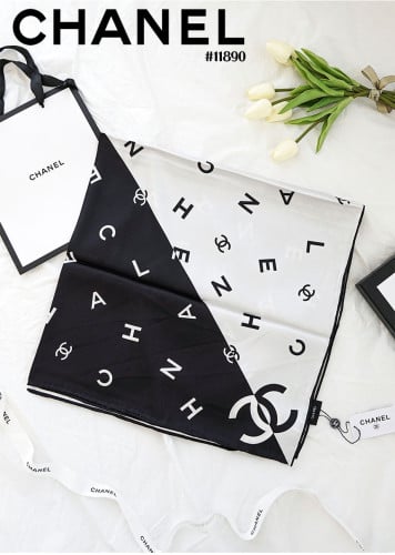 🔆 [CHANEL] 샤넬 블랙화이트 콤비 스퀘어 스카프 🔆
