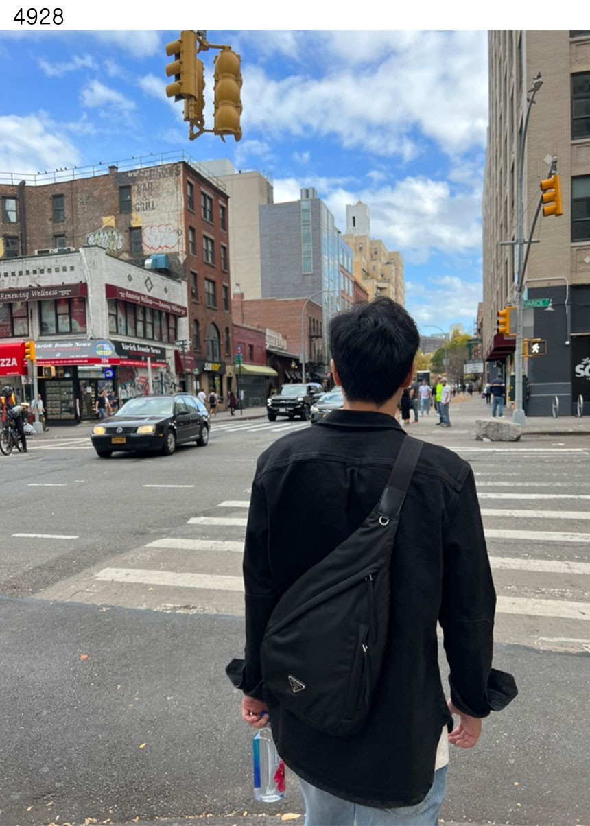 #프라다 [PRADA] 수입프리미엄급 리나일론 및 가죽 백팩 신상 입고💢 #태그 #가방 #4928