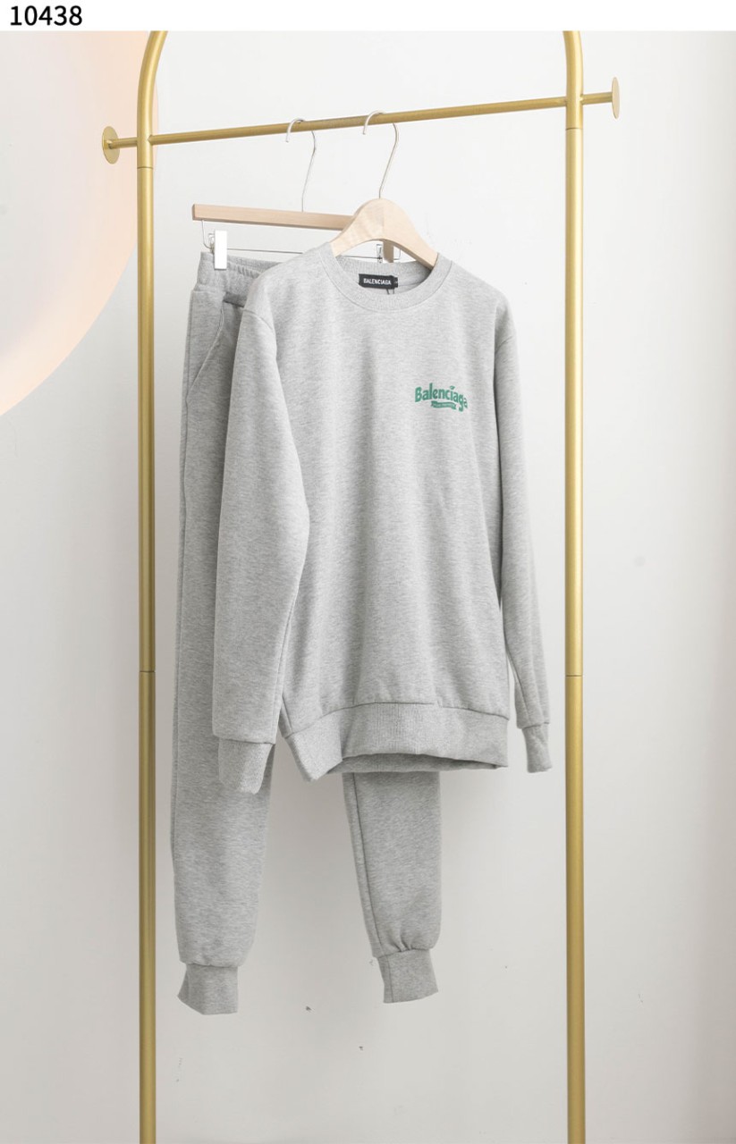 #발렌시아가 [BALENCIAGA] 그린 로고 트레이닝 셋 신상입고💢 #세트 #10438