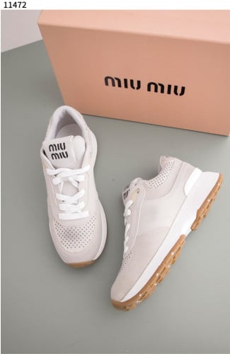 #미우미우 [MIU MIU] 퍼퍼레이터드 로우 탑 스니커즈 신상입고💢 #신발 #11472
