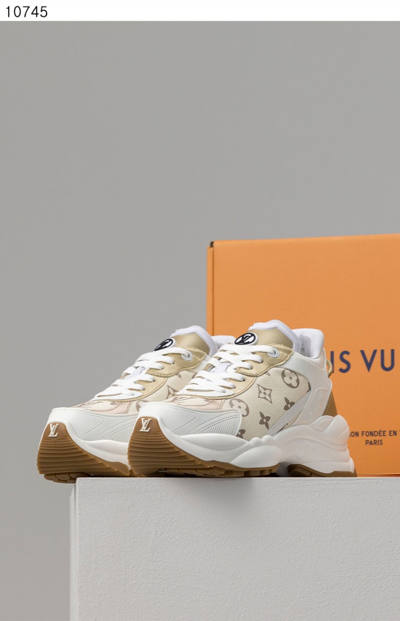 #루이비통 [LOUIS VUITTON] 수입프리미엄급 런55 스니커즈 세일💢💢💢 #태그 #신발 #10745