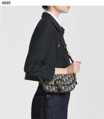 #디올 [Dior] 수입프리미엄급 디올 바비 이스트 웨스트백 신상 입고💢 #태그 #가방 #4690