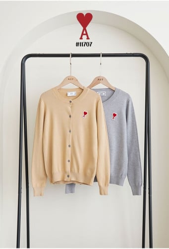 🔆 [AMI] 아미 여성 스몰하트자수 라운드 니트 가디건 🔆