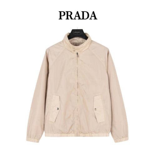 프** P 트라이앵글 백로고 자켓 입고~