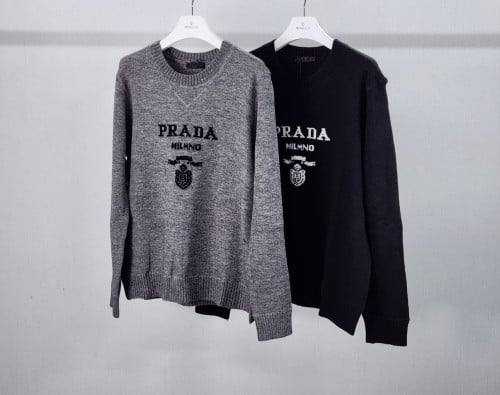 25FW 프*라다 캐시미어 크루넥 스웨터 입고~