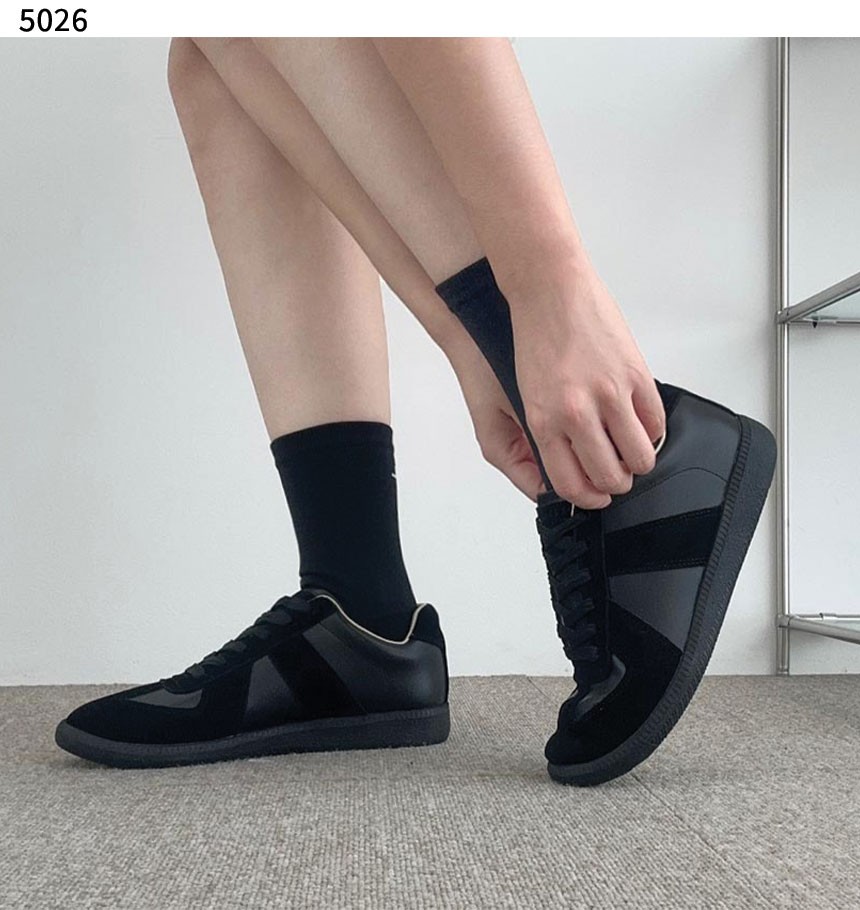 #메종마르지엘라 [Maisonmargiela] 수입프리미엄급 블랙 독일군 스니커즈 올블랙 신상 입고💢 #태그 #신발 #5026