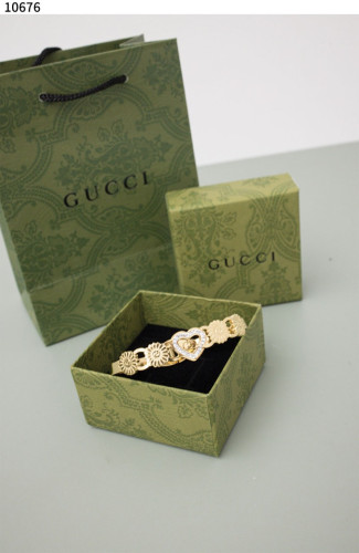 #구찌 [GUCCI] 구찌 하트 골드 뱅글 팔찌 신상입고💢 #팔찌 #10676