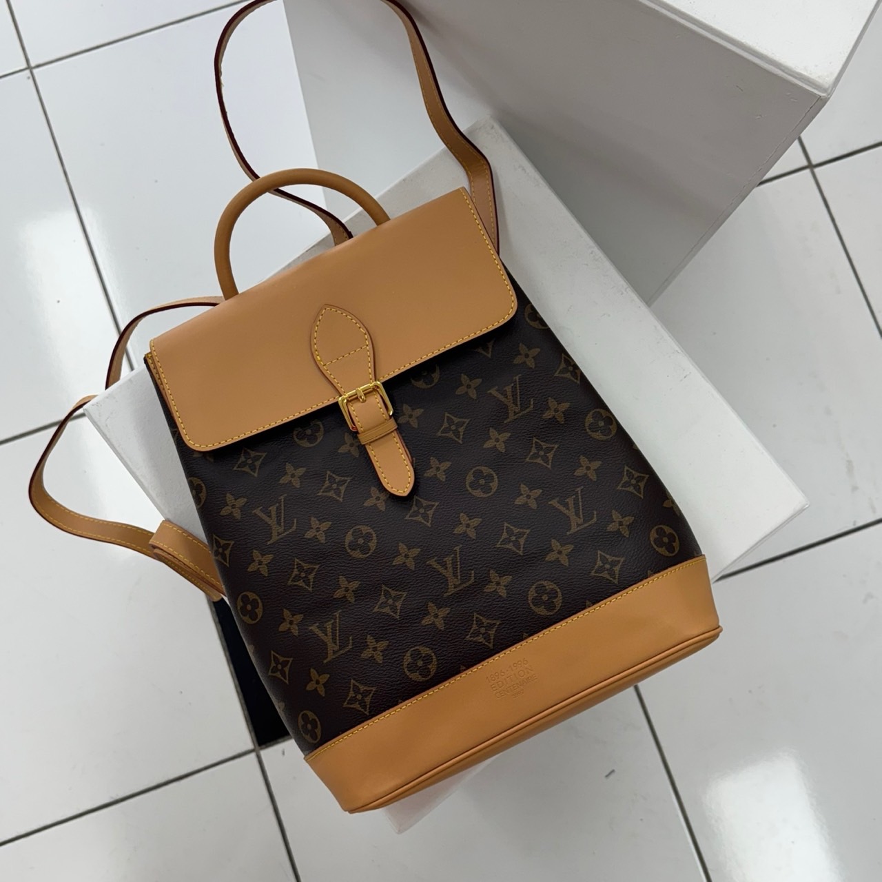 🤴🏻 #루 (L.V)  소호 백팩🤴🏻