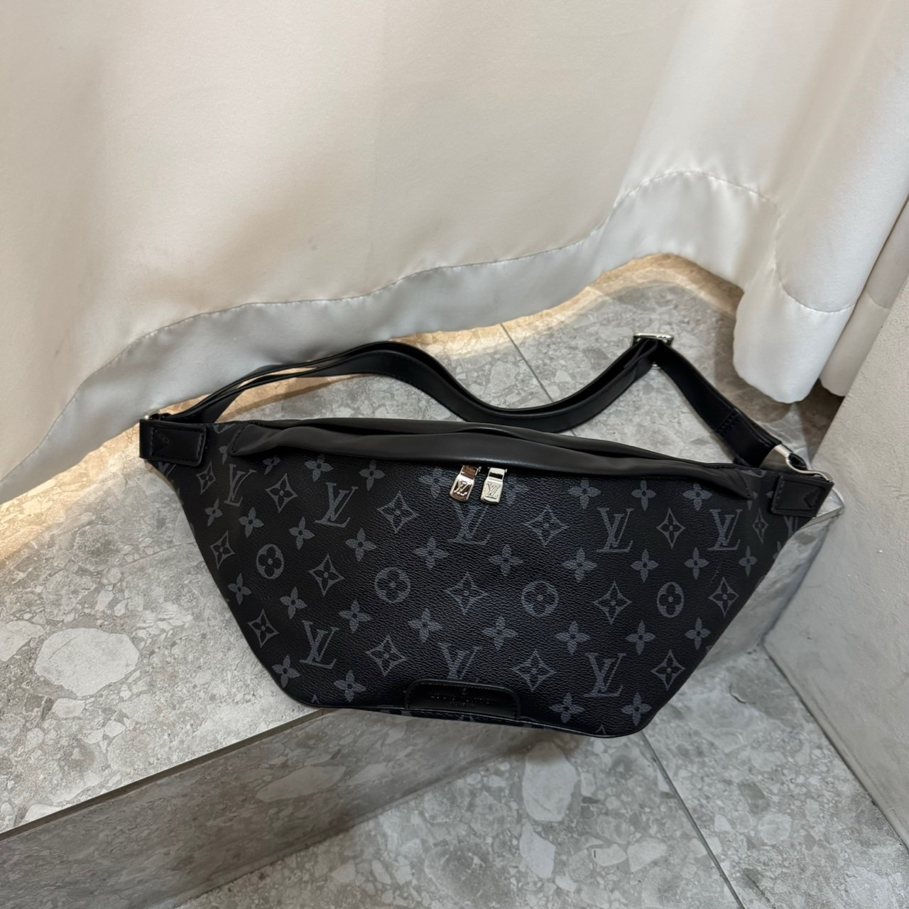 🤴🏻 #루 (L.V)  디스커버리 범백 🤴🏻