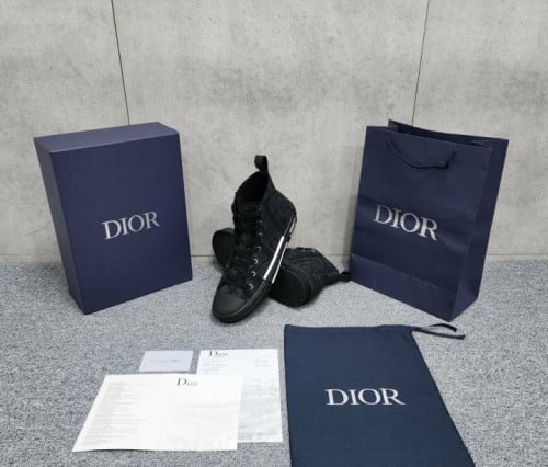 D B23 컨버스 하이탑 스니커즈