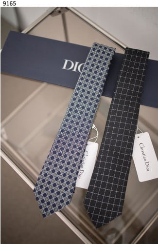 #디올 [Christian Dior] 까나쥬패턴 실크 넥타이 신상입고💢 #넥타이 #9165