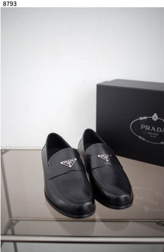 #프라다 [PRADA] 프라다 남성 애나멜 삼각로고 로퍼 신상입고💢 #신발 #8793