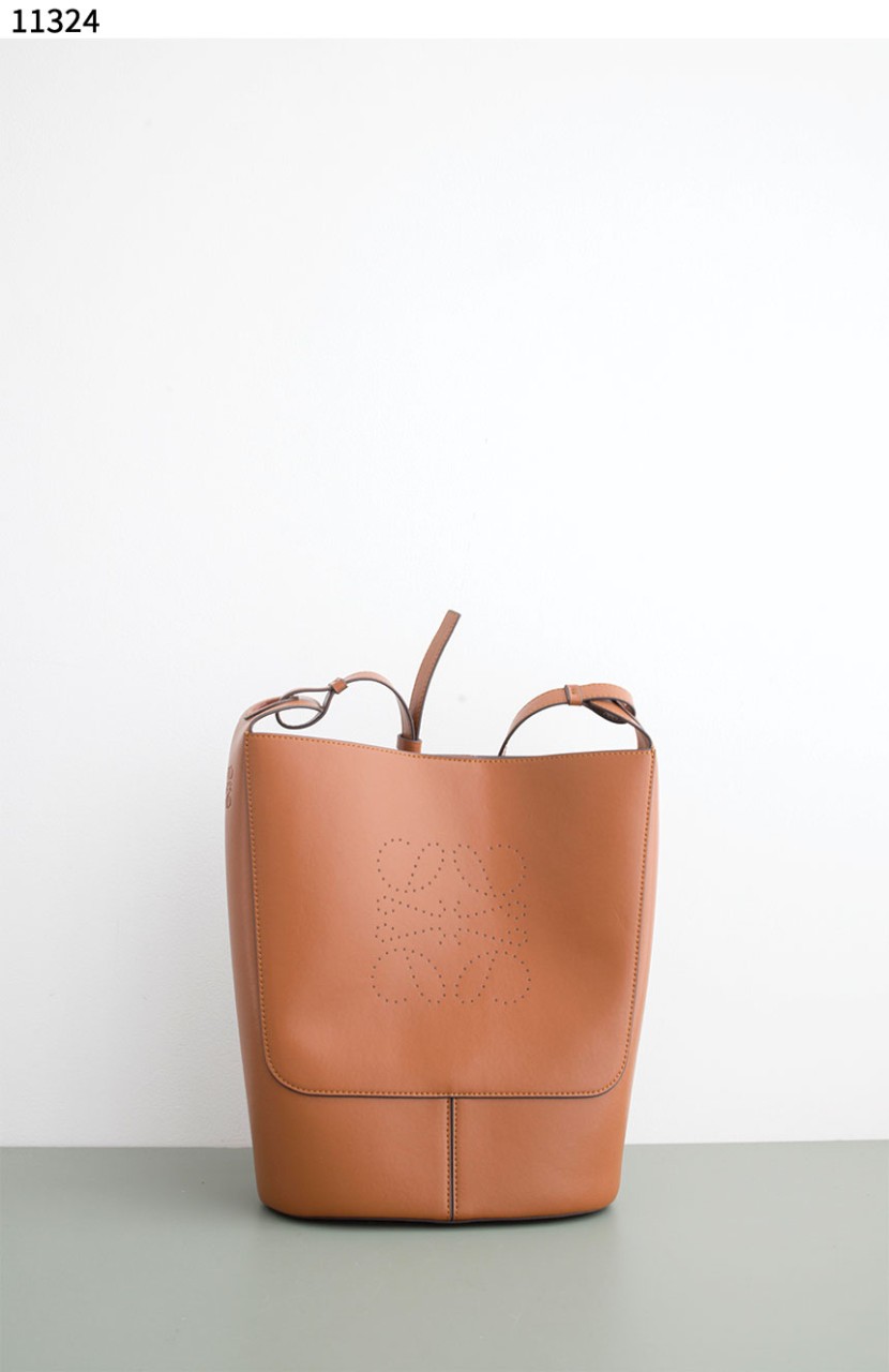 #로웨 [LOEWE] 로에베 Hobo Anagram 호보 아나그램백 신상입고💢 #가방 #11324