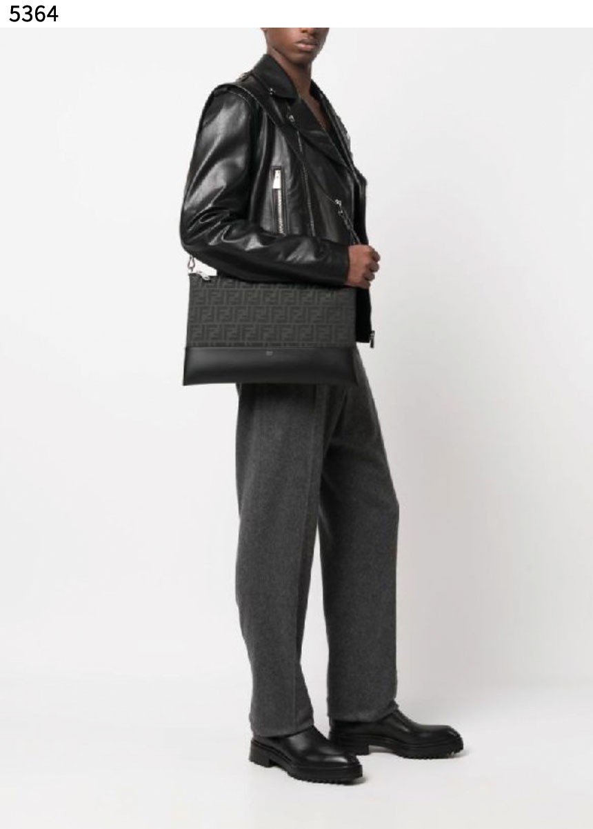 #펜디 [FENDI] 수입프리미엄급 FF 캔버스 플랫 크로스백 신상 입고💢 #태그 #가방 #5364