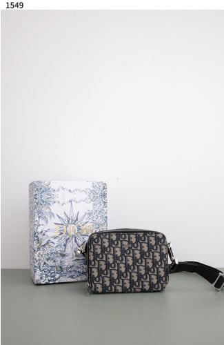 #디올 [Dior] 옴므 오블리크 카메라백 숄더 파우치 신상 입고💢 #가방 #1549