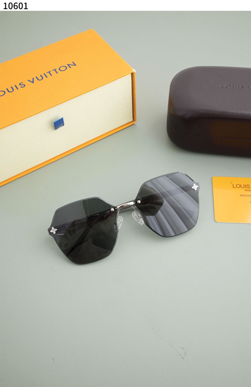 UM #루이비통 [Louis Vuitton] 루이비통 모노그램 무테 선글라스 신상입고💢 #선글라스 #10601