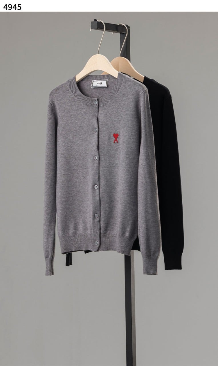 🍀 [AMI] 아미 수입고급 여성 하트A로고 라운드 가디건 🍀