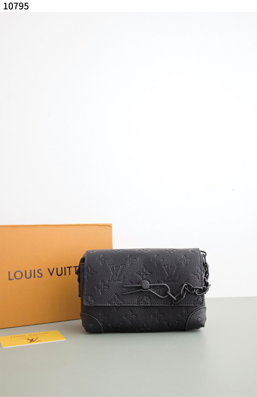 #루이비통 [Louis Vuitton] 루이비통 스티머 웨어러블 월릿 신상입고💢 #가방 #10795