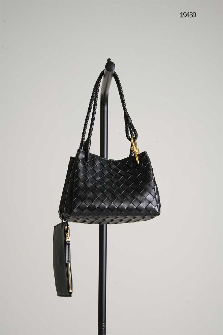 🔆 [Bottega Veneta] 보테가베네타 블랙 스몰 파라슈트 백 🔆