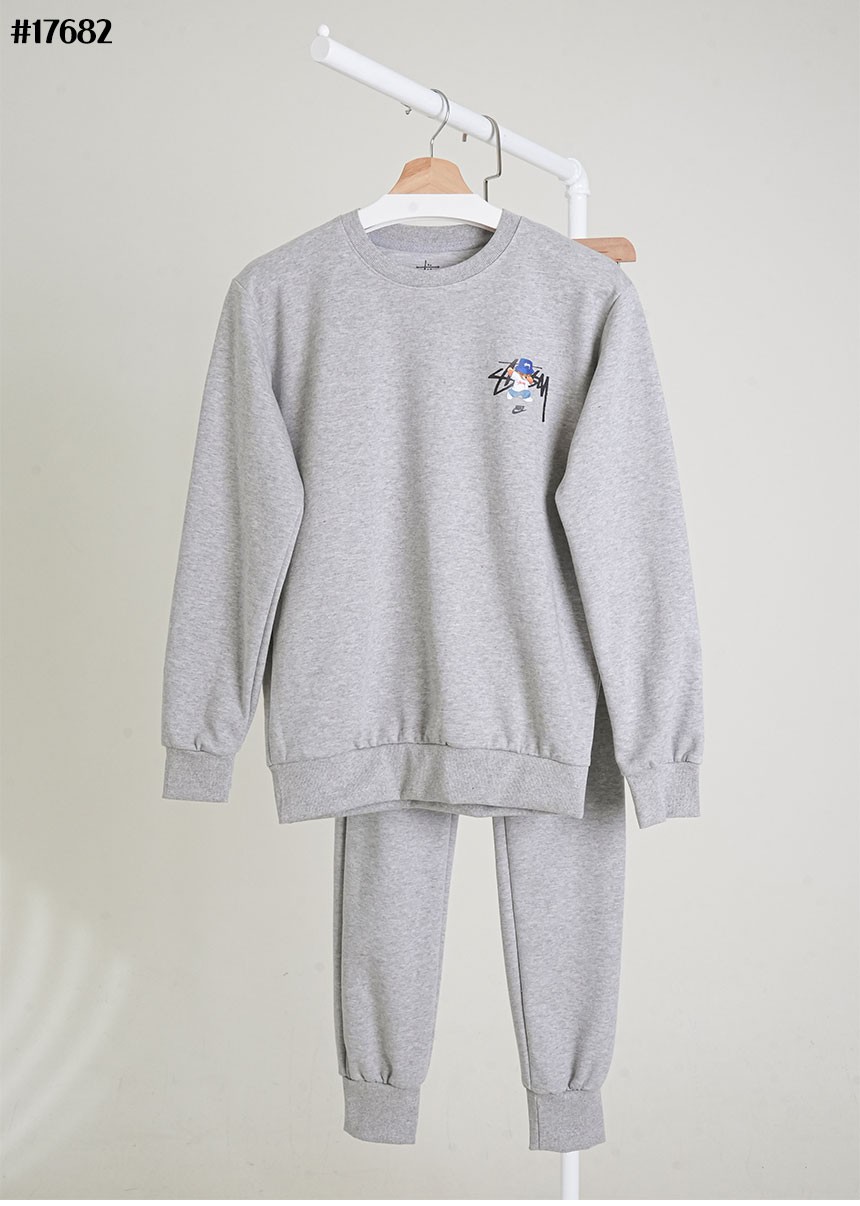 🔆 [STUSSY] 스투시 힙 베어 그래픽 크루넥 맨투맨 티셔츠 & 테리 조거 팬츠 셋 🔆