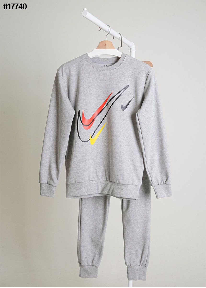 🔆 [NIKE] 나이키 트리플 컬러링 스우시 그래픽 맨투맨 티셔츠 & 테리 카고 조거 팬츠 셋 🔆