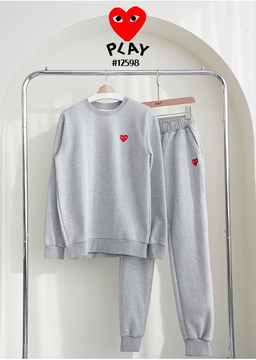 🔆 [Comme des Garcons] 꼼데가르송 남여공용 레드하트 로고 맨투맨 & 조거 팬츠 셋 🔆