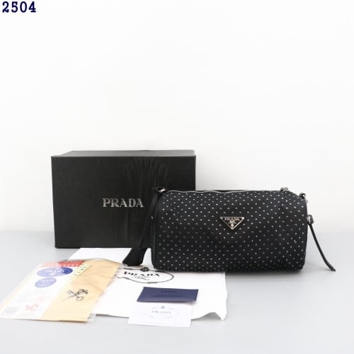 👹프*다 리나일론 백 스터드 블랙👹