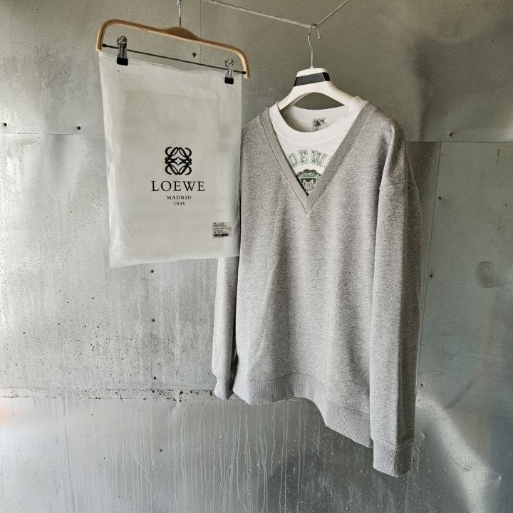 💕 로** 브이넥 트롱프뢰유 스웨이트셔츠