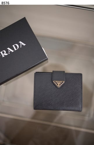 프라다 사피아노 가죽 반지갑 신상입고💢 #지갑 #8576