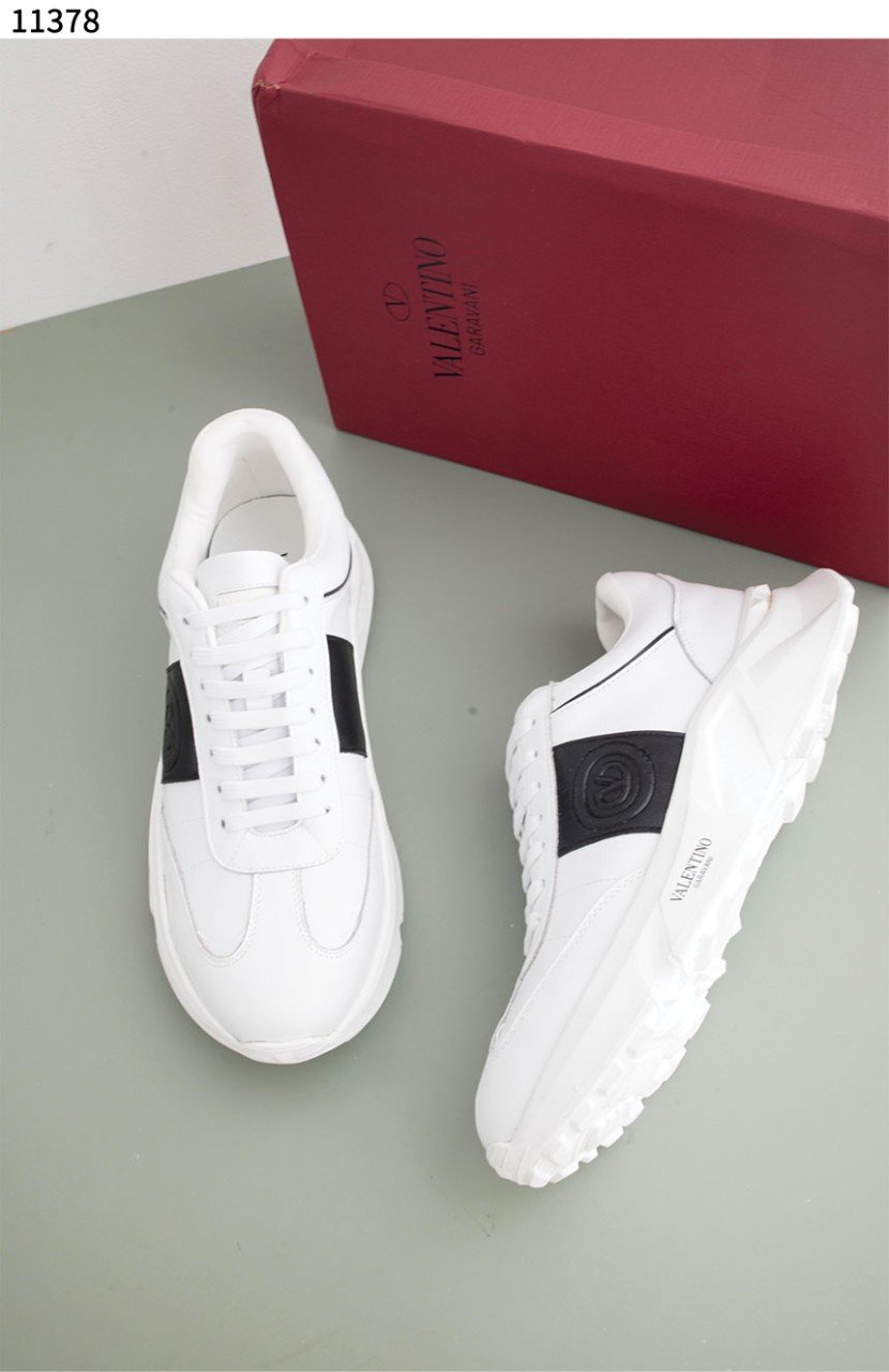 #발렌티노 [VALENTINO] 배색 레더 스니커즈 신상입고💢 #신발 #11378