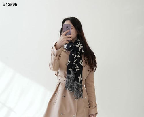 🔆 [LOUIS VUITTON] 루이비통 수입 빅 모노패턴 울 머플러 🔆