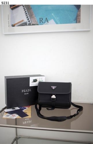 #프라다 [PRADA] 리나일론 사피아노 레더 폰 케이스 크로스백 신상입고💢 #가방 #9231