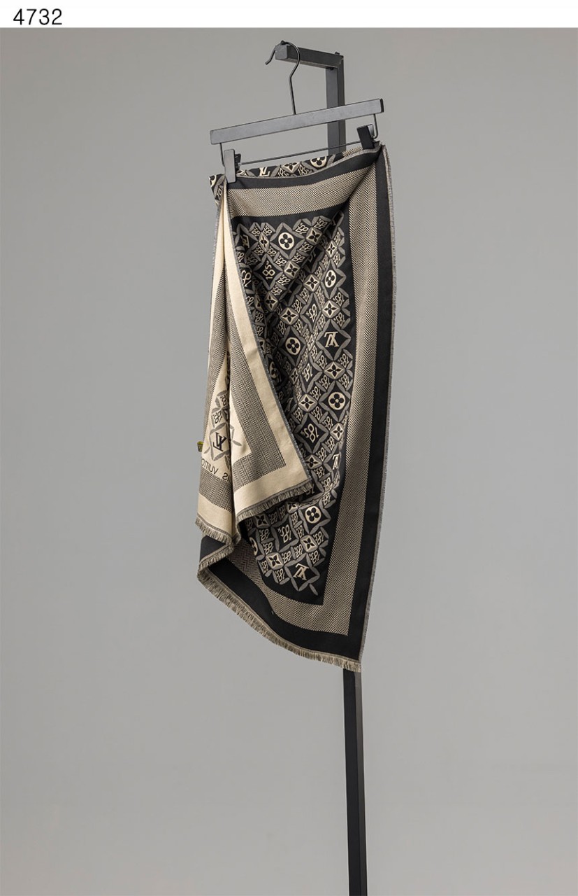 🍀 [LOUIS VUITTON] 루이비통 수입고급 모아나 양면 울 머플러 🍀