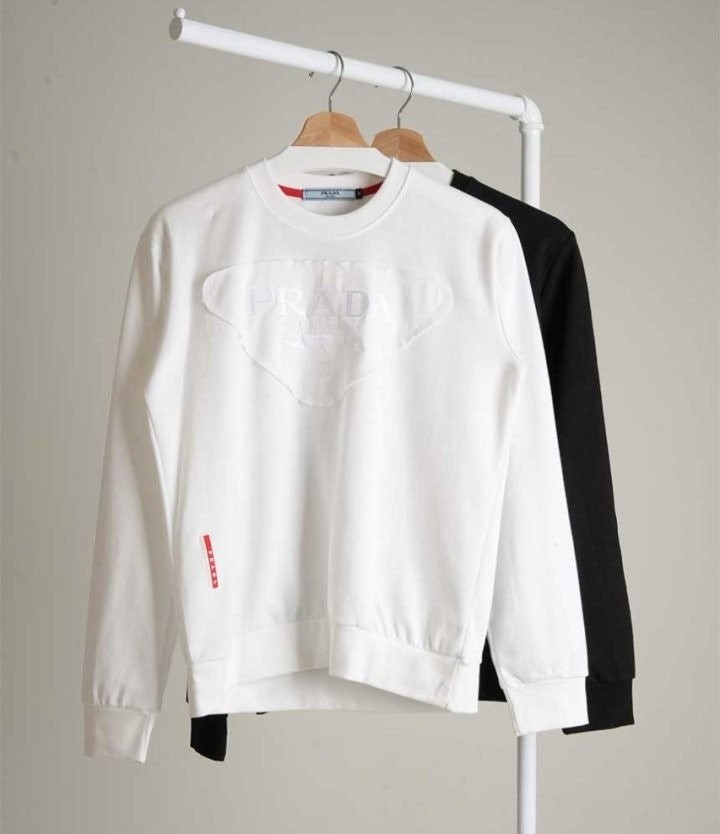 💕 프** 삼각 빅로고 포인트 맨투맨