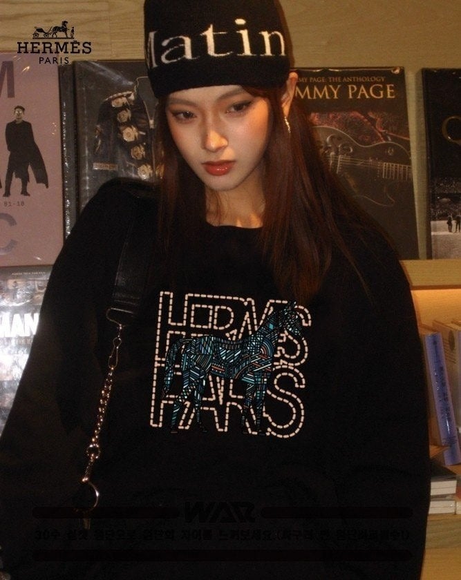 💕 에*** 점선 레터링 조랑말 로고 디자인 밍크양기모 티셔츠