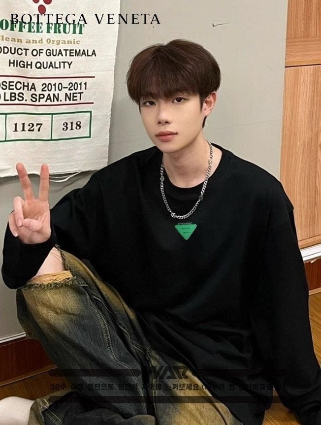 💕 보** 백로고 디자인 밍크양기모 티셔츠