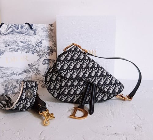 💕 디* 고급 오블리크 클래식 다크 네이비 미듐 새들백