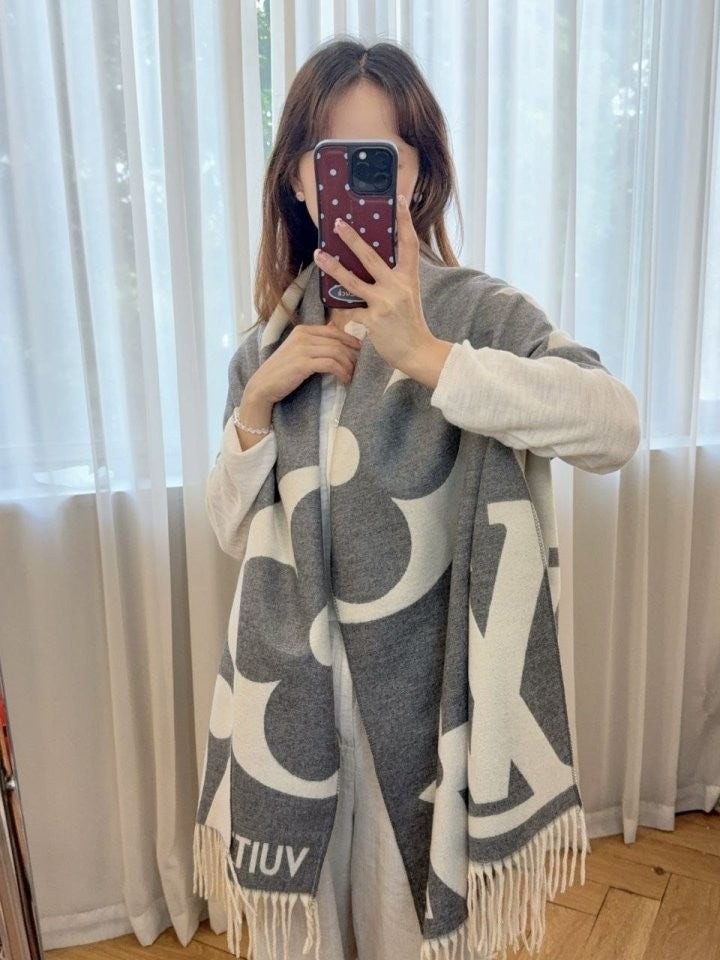 루이비통 머플러(수입)