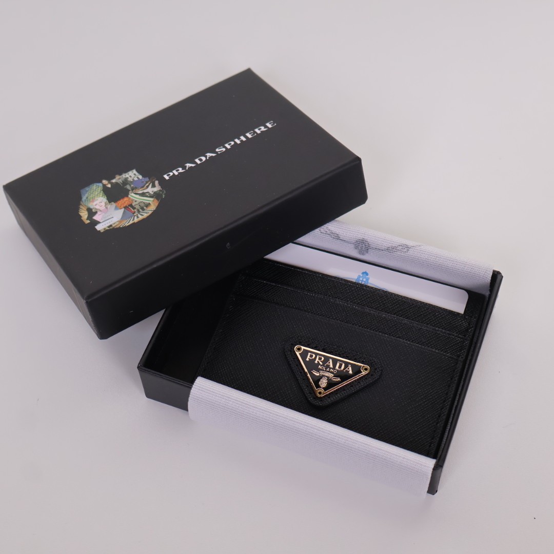 ✨프라다 카드지갑 블랙금장 ✨