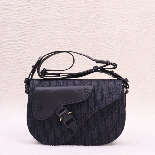 ✨디올 오블리크 새들 스트랩백 ✨