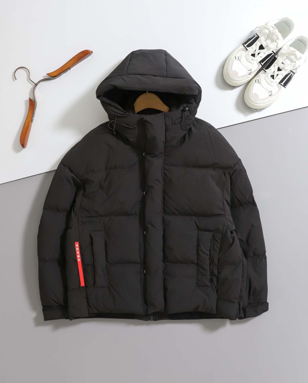 #프라다 [ P*ADA ]  T/C 숏 다운 패딩 입고💢 #남성상의 #패딩자켓