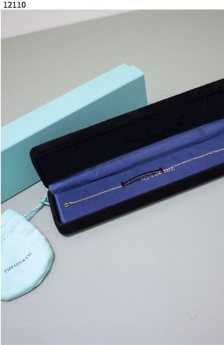 #티파니앤코 [Tiffany & Co.] T스마일 미디엄 브레이슬릿 신상입고💢 #팔찌 #12110
